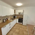 Neva Gbely 2 Апартаменты Скалица
